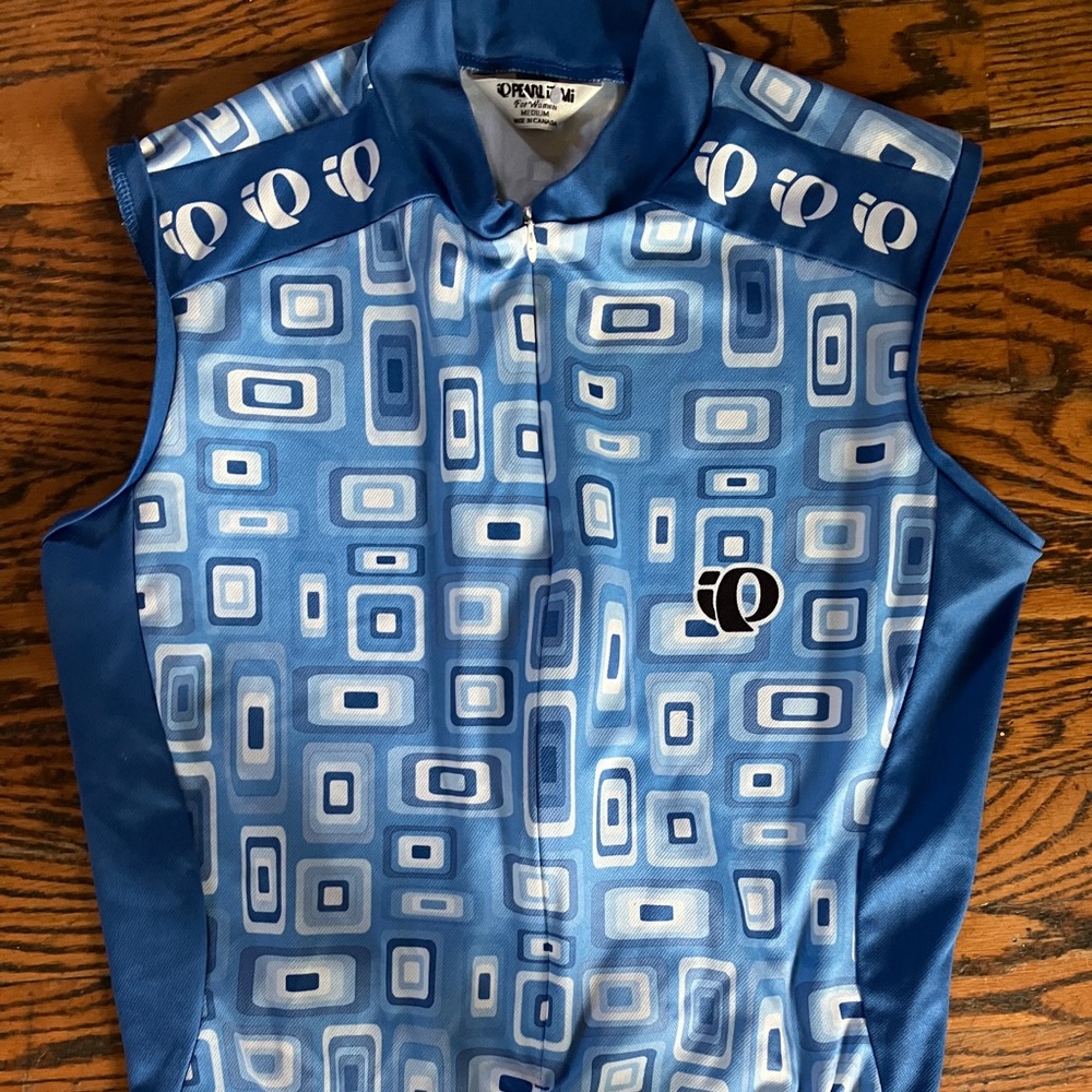Pearl Izumi women’s medium jersey cycling